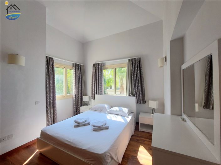 Image No.18-3 Bed Villa for sale