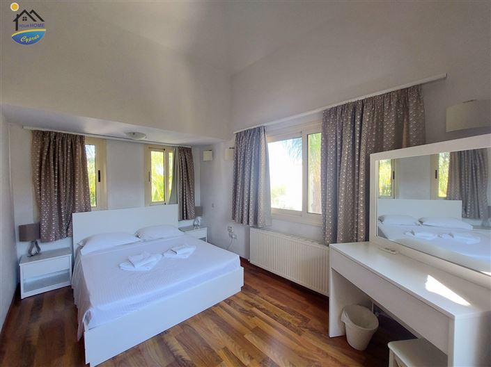 Image No.22-3 Bed Villa for sale