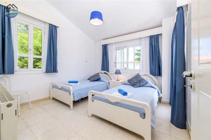 Image No.5-3 Bed Villa for sale