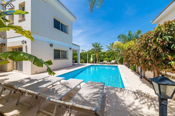 Image No.7-3 Bed Villa for sale