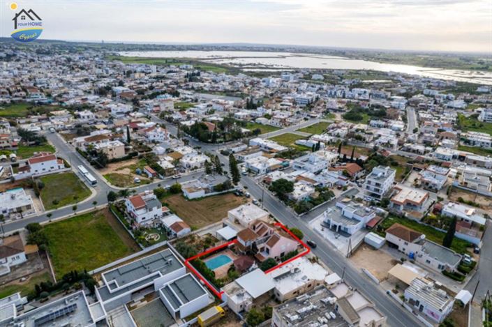 Image No.17-3 Bed Villa for sale