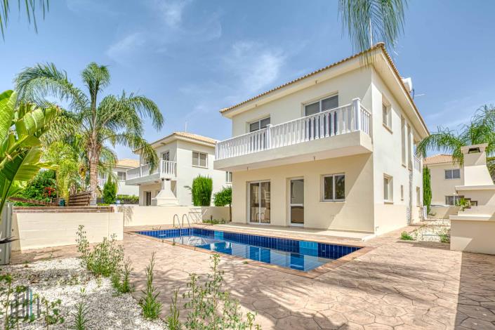 Image No.2-Villa de 3 chambres à vendre à Ayia Napa