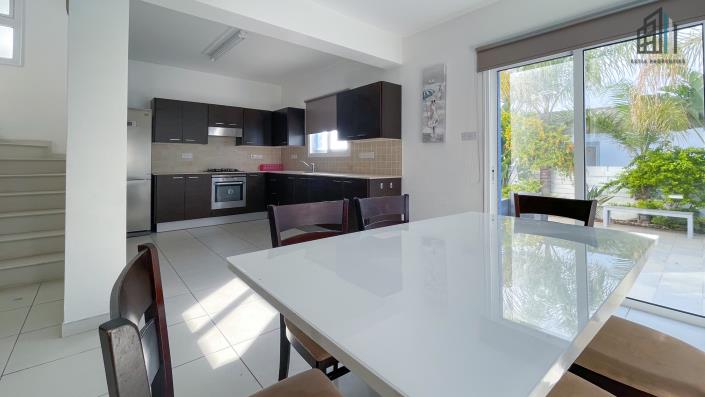 Image No.3-3 Bed Villa for sale