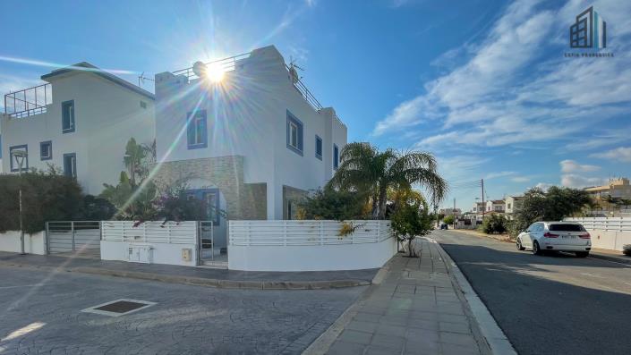 Image No.25-3 Bed Villa for sale