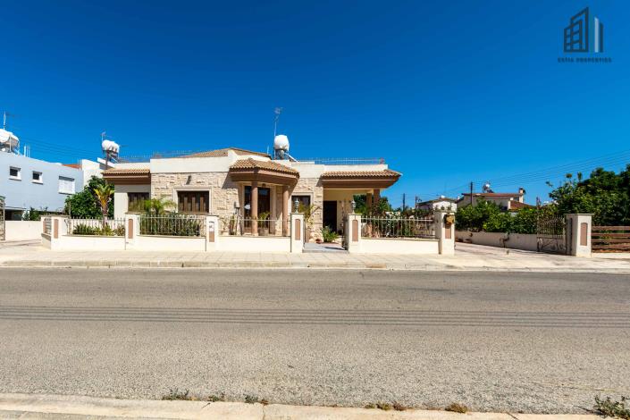 Image No.1-3 Bed House/Villa for sale