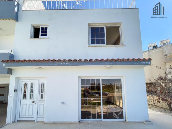 Image No.2-Villa de 4 chambres à vendre à Paralimni