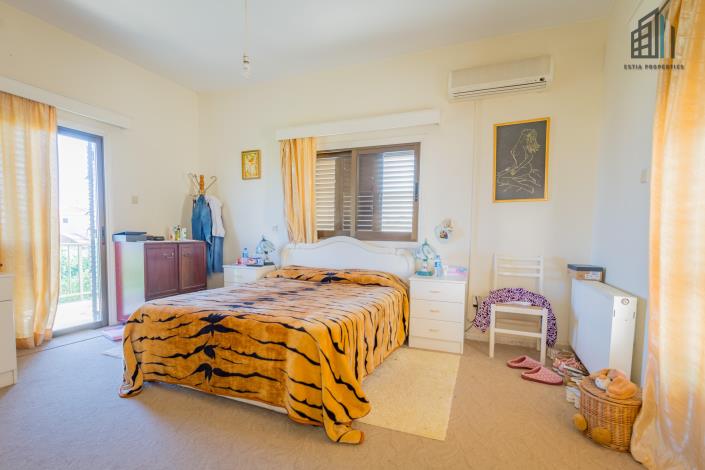 Image No.12-3 Bed Villa for sale