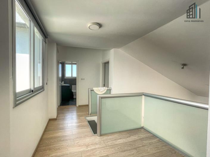 Image No.18-5 Bed Villa for sale