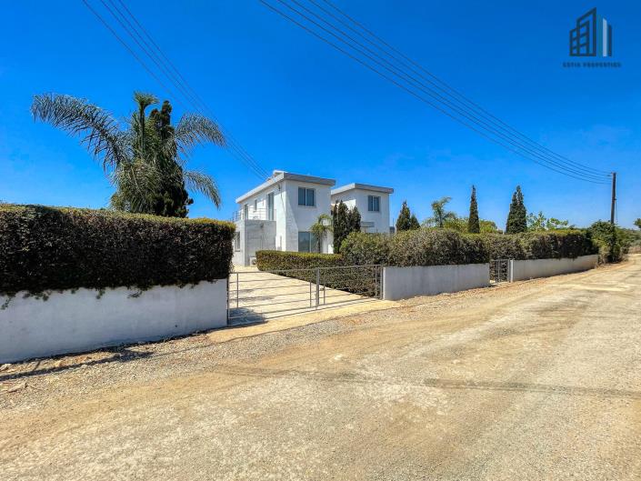 Image No.36-5 Bed Villa for sale