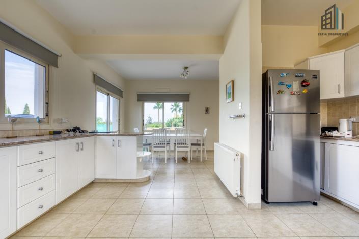 Image No.8-Villa de 4 chambres à vendre à Protaras