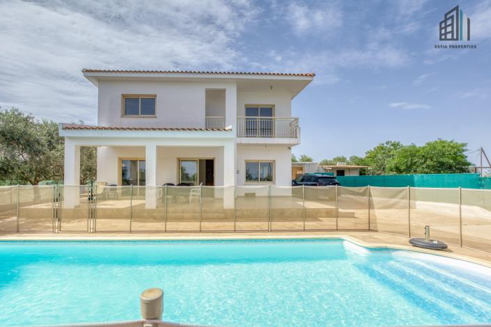 Image No.30-Villa de 4 chambres à vendre à Protaras