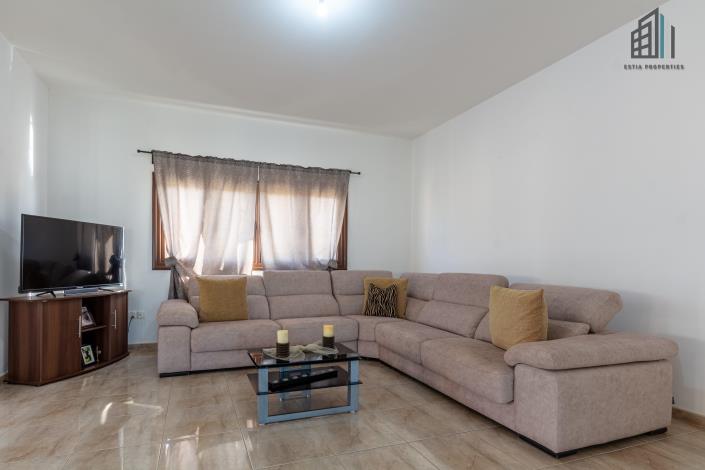 Image No.2-4 Bed Villa for sale