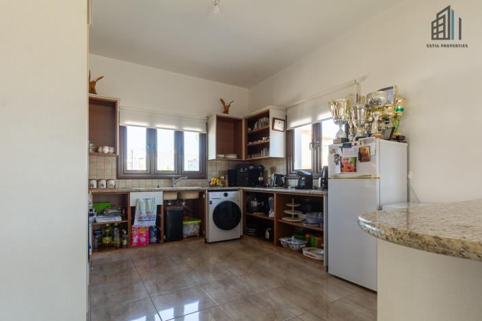 Image No.4-4 Bed Villa for sale