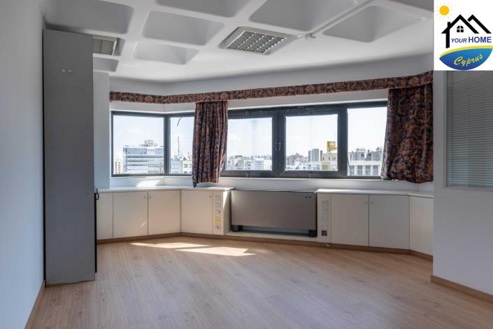 Image No.11-Commercial à vendre à Larnaca