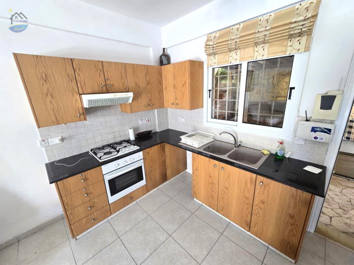 Image No.12-2 Bed House for sale