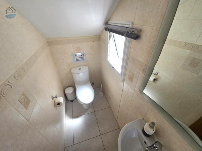 Image No.13-2 Bed House for sale