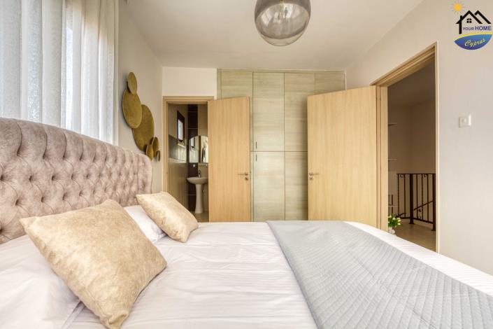 Image No.6-2 Bed Townhouse for sale