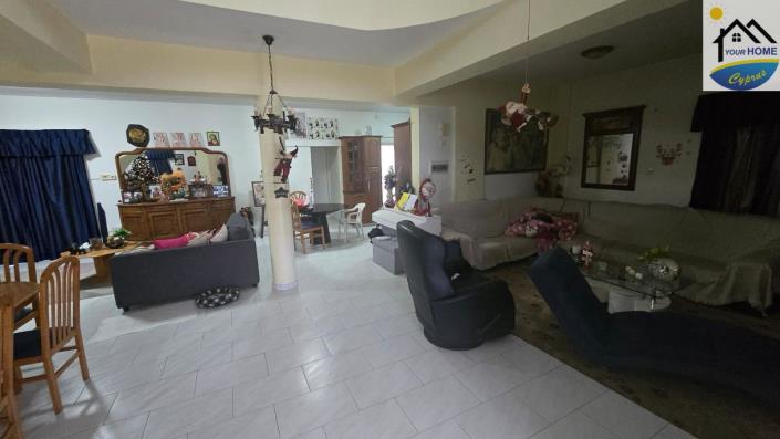 Image No.3-4 Bed Villa for sale