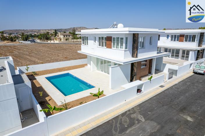 Image No.1-3 Bed Villa for sale