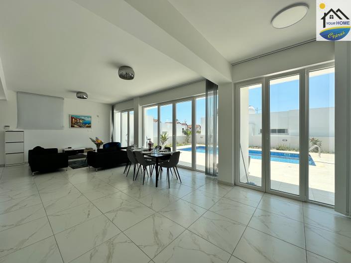 Image No.8-3 Bed Villa for sale