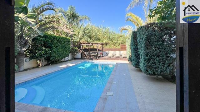 Image No.7-5 Bed Villa for sale