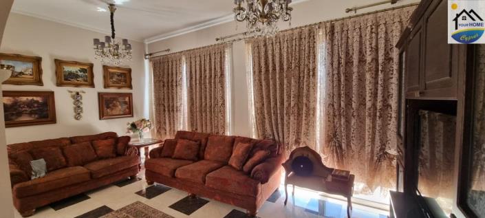 Image No.8-3 Bed House for sale