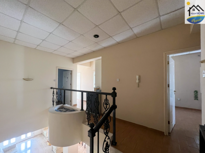 Image No.10-3 Bed Villa / Detached for sale