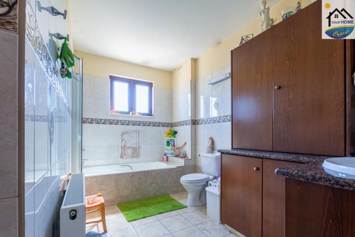 Image No.18-3 Bed Villa for sale