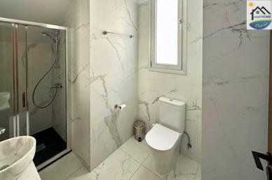 Image No.20-4 Bed Villa / Detached for sale