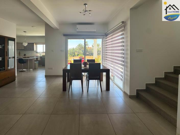 Image No.8-5 Bed Villa / Detached for sale