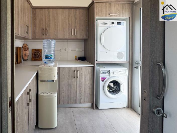 Image No.12-5 Bed Villa / Detached for sale