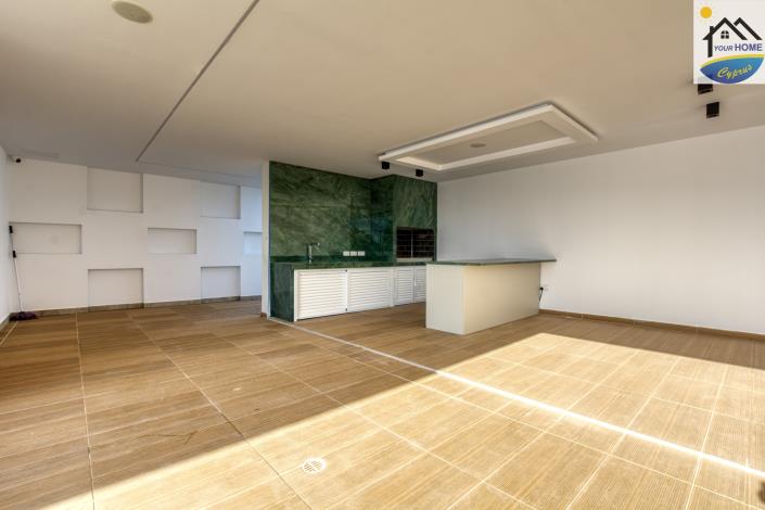 Image No.8-4 Bed Villa / Detached for sale