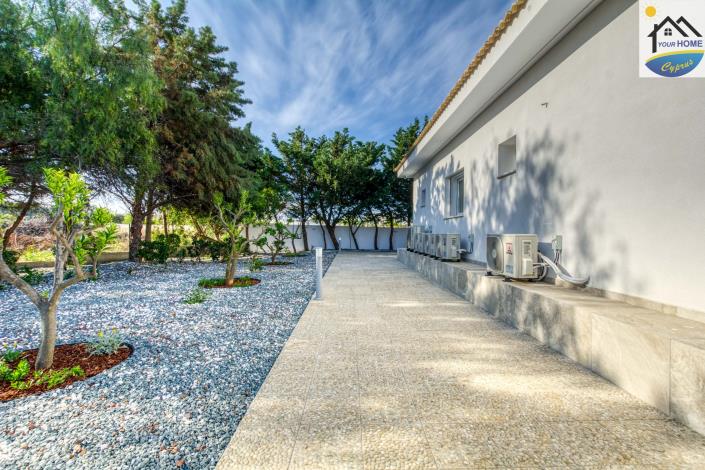 Image No.11-4 Bed Villa / Detached for sale