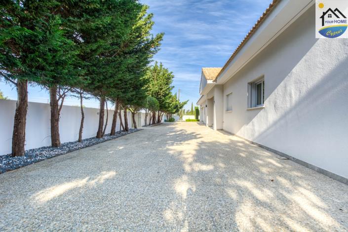 Image No.12-4 Bed Villa / Detached for sale