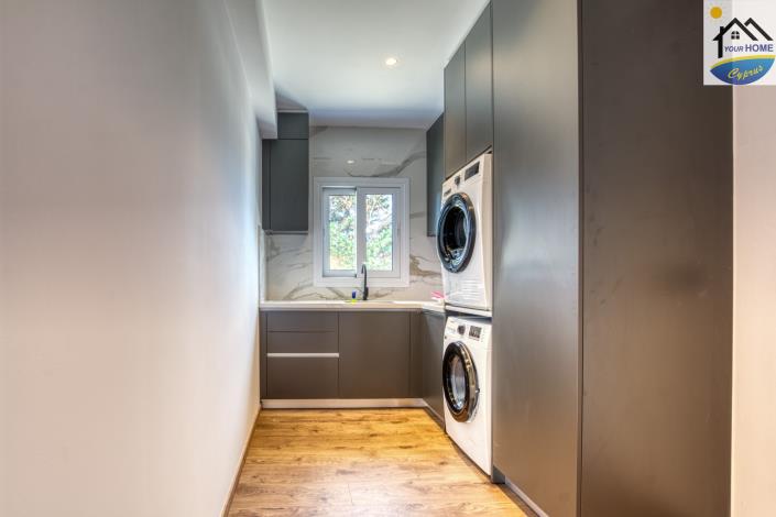 Image No.27-4 Bed Villa / Detached for sale