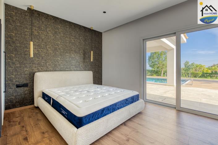 Image No.33-4 Bed Villa / Detached for sale