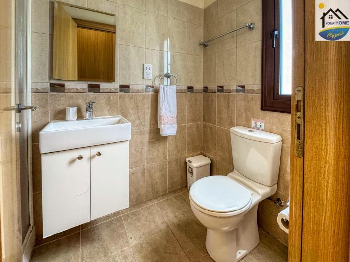 Image No.29-4 Bed Villa / Detached for sale