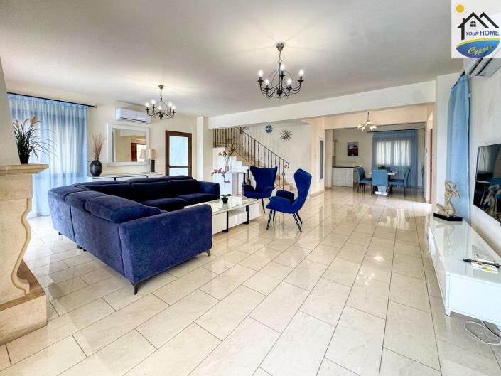 Image No.8-4 Bed Villa / Detached for sale