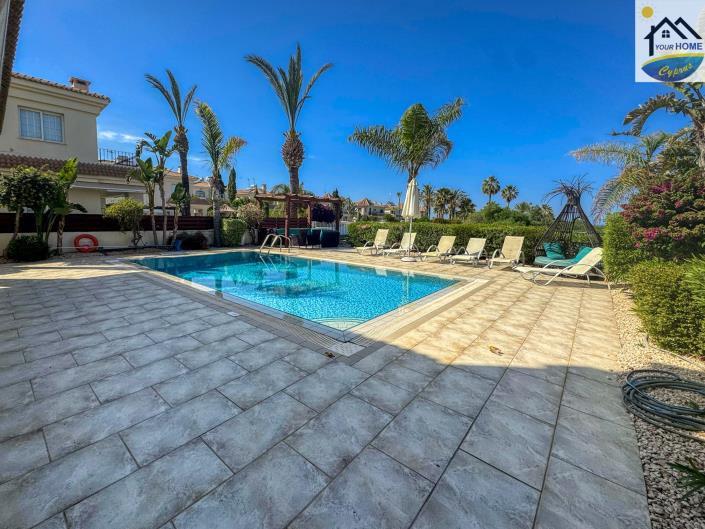 Image No.37-4 Bed Villa / Detached for sale