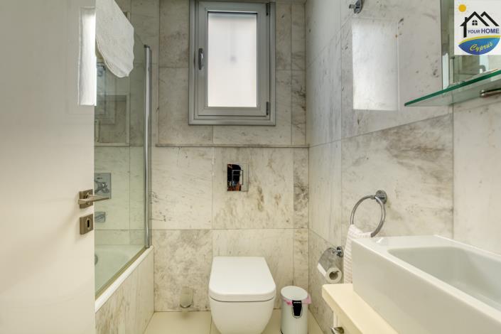 Image No.25-4 Bed Villa / Detached for sale