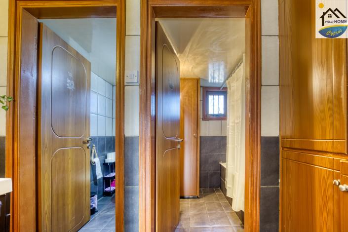 Image No.18-3 Bed Villa / Detached for sale