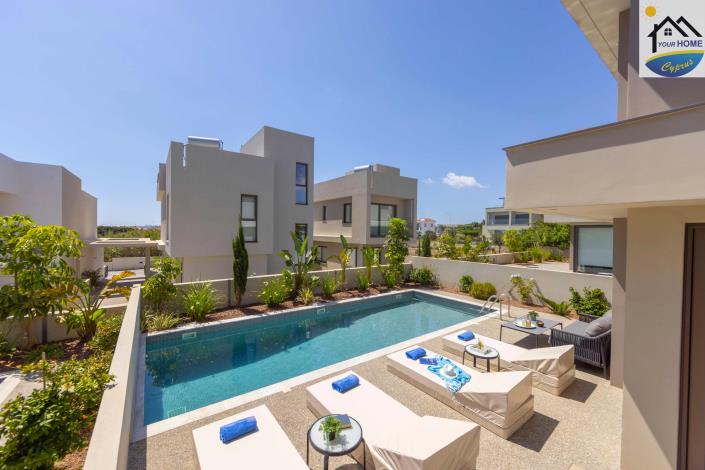 Image No.11-3 Bed Villa / Detached for sale