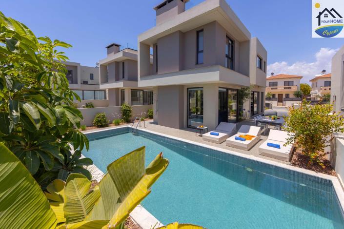 Image No.9-3 Bed Villa / Detached for sale