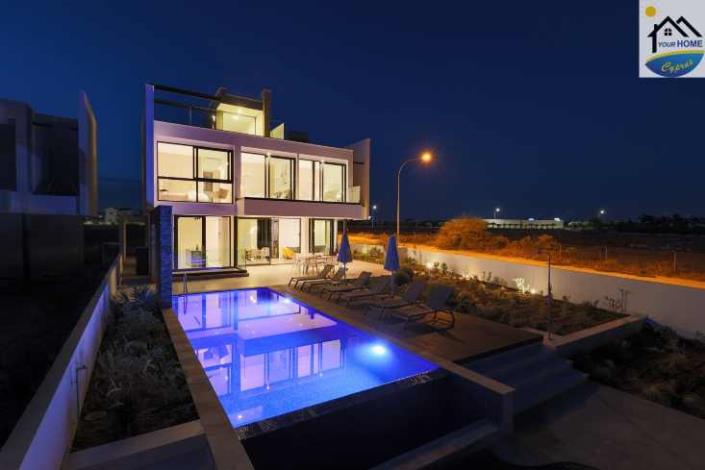 Image No.2-5 Bed Villa / Detached for sale