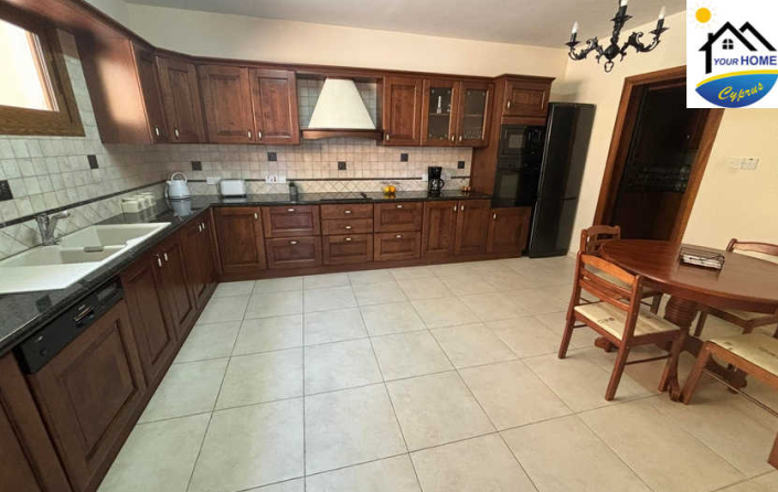 Image No.9-Maison / Villa de 4 chambres à vendre à Tala