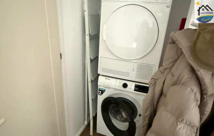 Image No.12-2 Bed Villa / Detached for sale