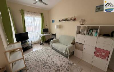 2b921bbe3ece8d72672160f4fa4e99e4