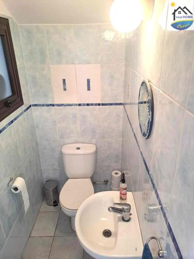 Image No.13-2 Bed Townhouse for sale