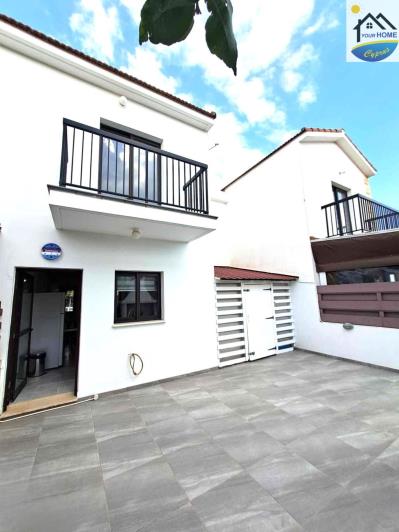 Image No.20-2 Bed Townhouse for sale