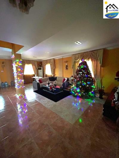 Image No.2-4 Bed Villa / Detached for sale